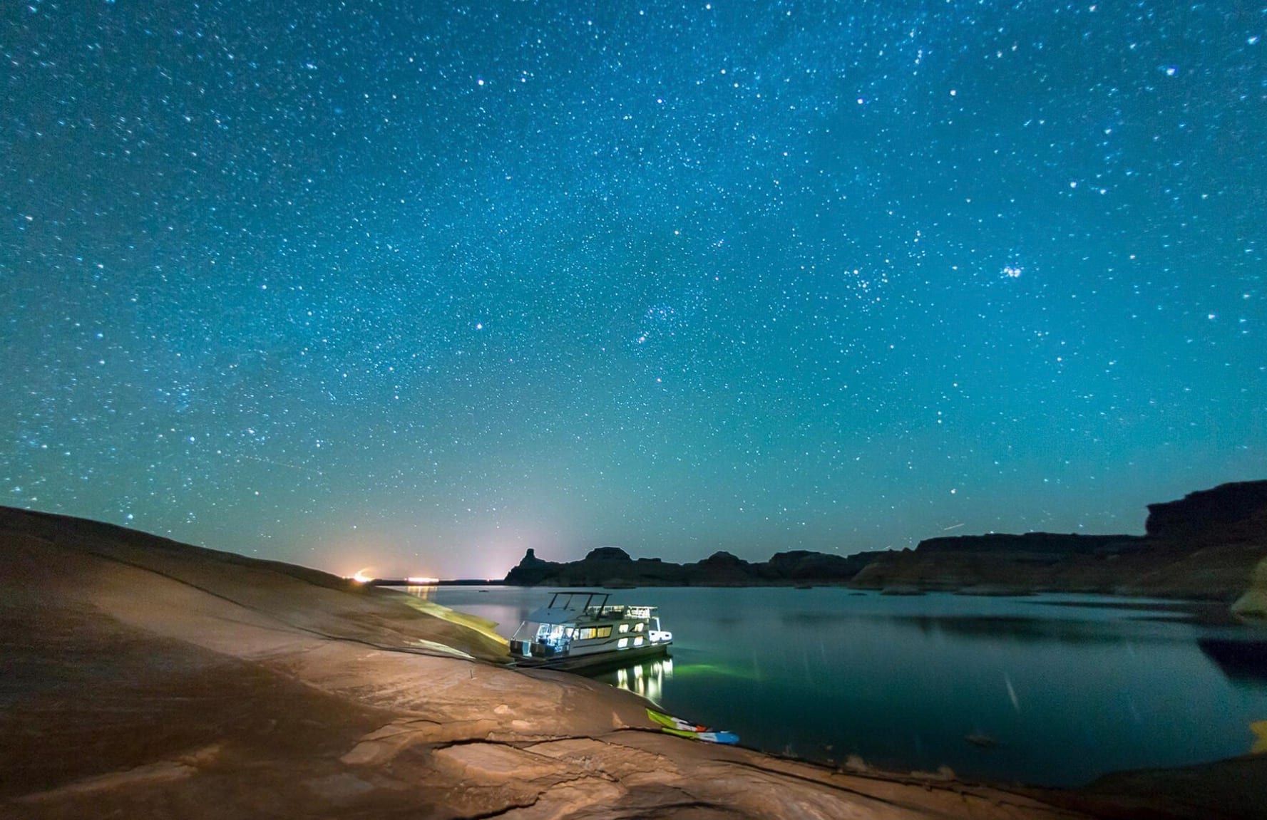Lake Powell: Into the Canyons — accommodation 2